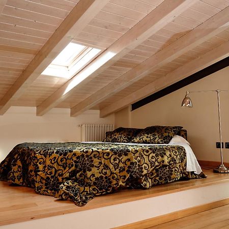 Bed and Breakfast Ad Sidera Pastrengo Zimmer foto